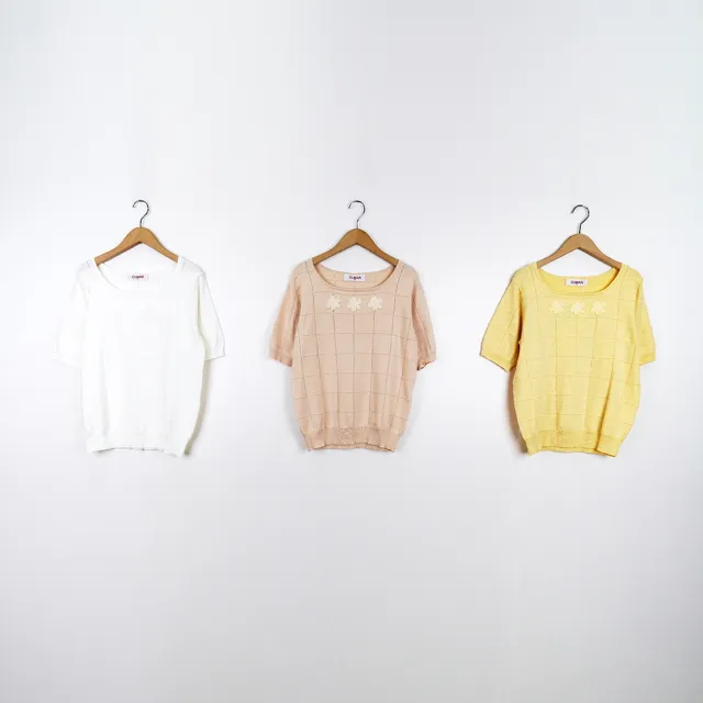 【CUMAR】法式甜美織花片格紋方領針織短袖上衣(白 粉 黃/魅力商品)