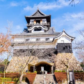 【喜鴻假期】【樂遊北陸５日】國寶犬山城、金澤兼六園、白川鄉合掌村、金澤兼六園、三光稻荷神社