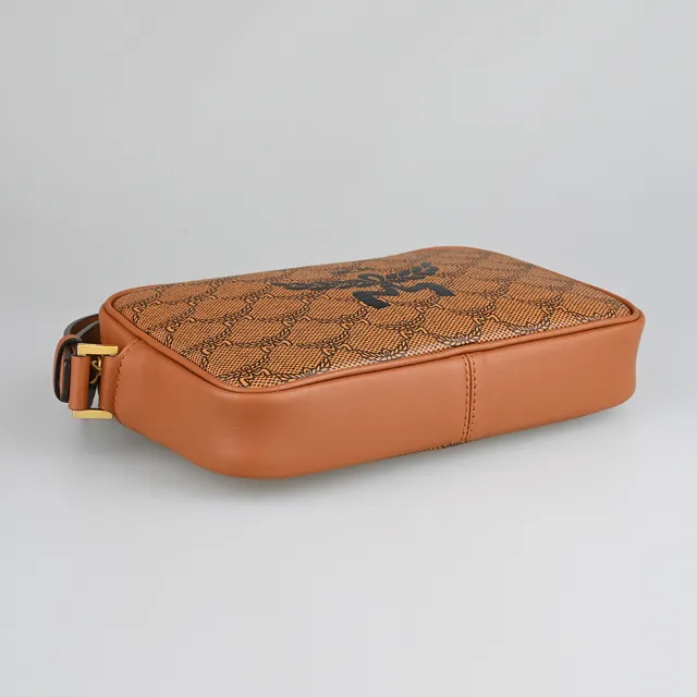 【MCM】MCM HIMMEL黑字LOGO Lauretos印花塗層帆布拉鍊斜背方包(棕)