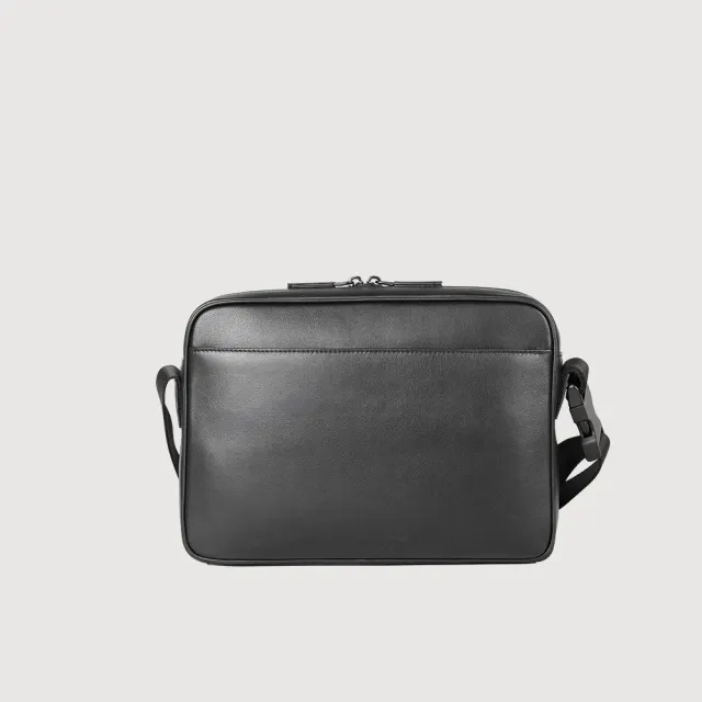 【BRAUN BUFFEL 德國小金牛】台灣總代理 海斯 橫式斜背包-黑色(BF533-TW62-BK)