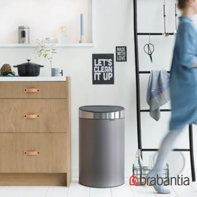 【Brabantia】半月型按壓式垃圾桶40L-煤灰褐、尊爵黑(2色任選 新品登場)
