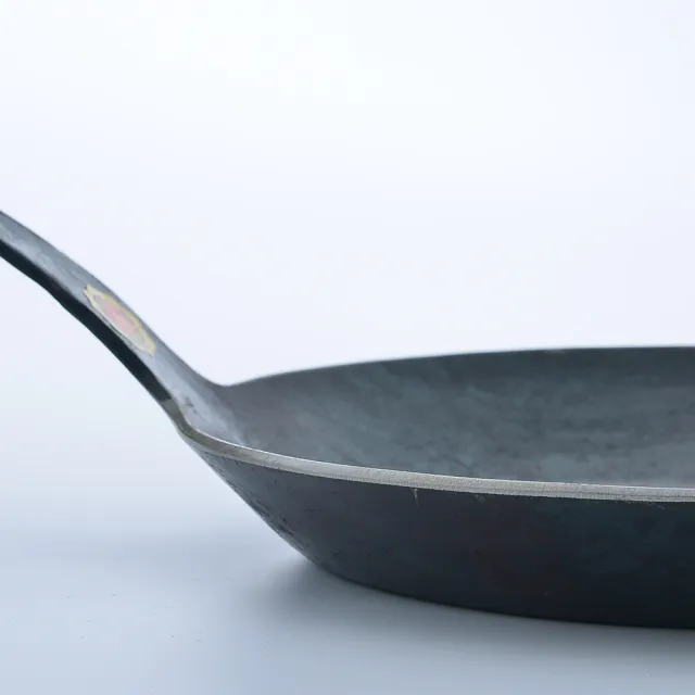 【Turk 土克鍋】德國製 鐵鍋 熱鍛 一體成型 露營必備 24cm 65524(平輸品)