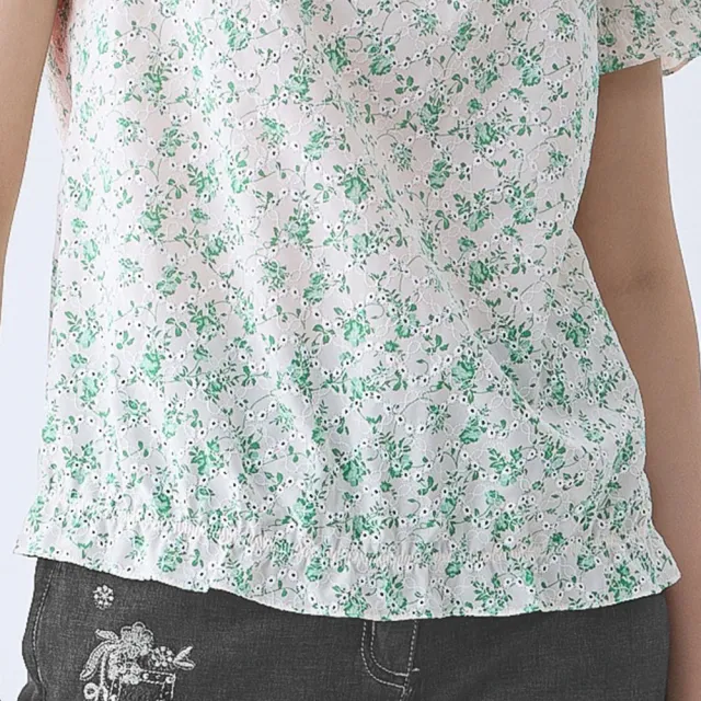 【ILEY 伊蕾】清新孔洞刺繡碎花上衣(白色；M-XL；1242441401)