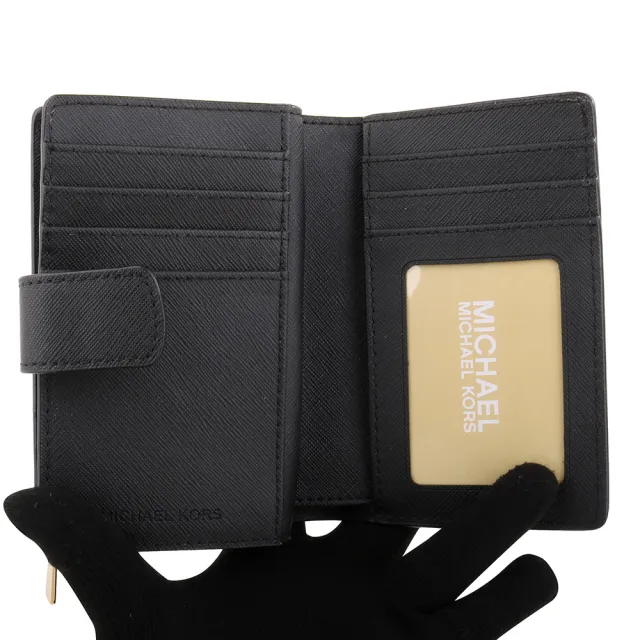 【Michael Kors】金LOGO防刮皮革釦式拉鍊短夾(黑)