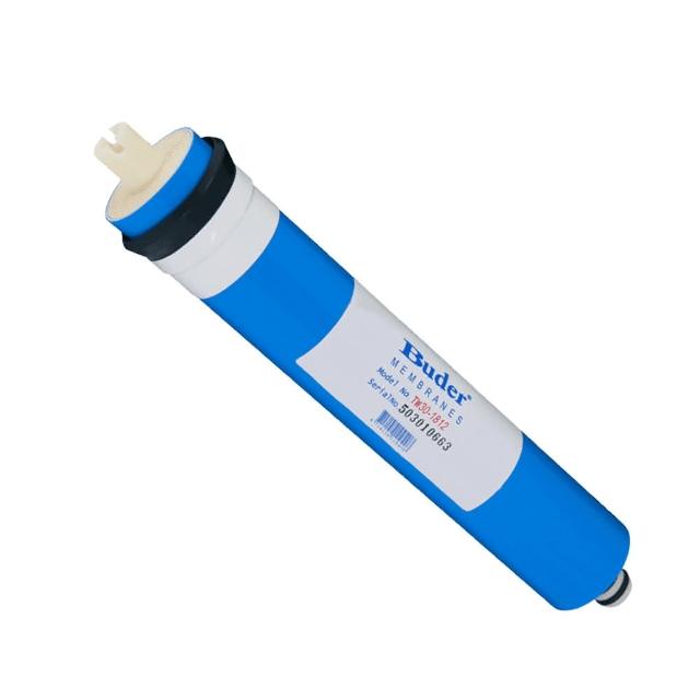 Buder普德 RO-100G逆滲透淨水器，採用先進RO逆滲透技術，每分鐘100G大流量，提供純淨直飲水。五大過濾階段有效去除重金屬、細菌、病毒及餘氯，適閤家庭廚房使用。安裝簡單，濾芯壽命長達1-2年，確保飲用水安全健康。選擇普德RO-100G逆滲透淨水器，提升生活品質，享受晶瑿剔透的健康好水！RO淨水器專家，家庭直飲水的最佳選擇。