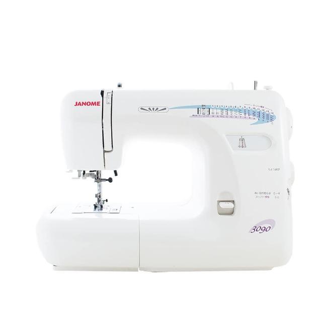 JANOME車樂美 3090 是一款臺灣製的機械型縫紉機，採用水平式全迴轉梭床設計，縫紉速度最高可達500~700針/分，適合多種縫紉需求。提供0~7mm以下的針趾幅度與長度，並具備複合材質結構，重量輕便易操作。附贈多種壓腳與配件，如控制器、電線、保固書、標準附屬品-A基本壓腳、C布邊縫壓腳、E拉鍊縫壓腳、F沙丁壓腳、G盲縫壓腳、J釦眼縫壓腳、棉被縫測距桿、車針及針盒、螺絲起子、梭子、釦眼刀、刷子、檔線盤-小與大。電壓為110V，提供2年保固，是家庭與手工愛好者的理想選擇。