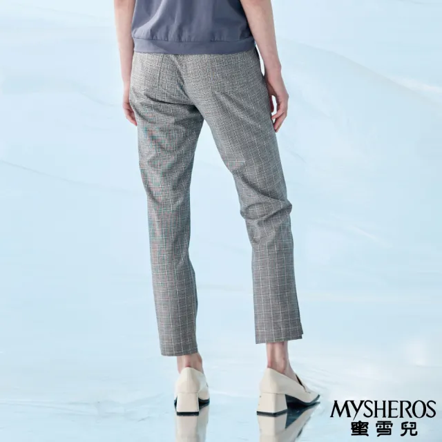 【MYSHEROS 蜜雪兒】造型休閒長褲 前釦拉鍊後鬆緊 經典格紋 褲腳特殊剪裁(灰)