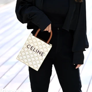【CELINE】品牌經典LOGO印花迷你紙袋造型手提兩用包(白/咖)