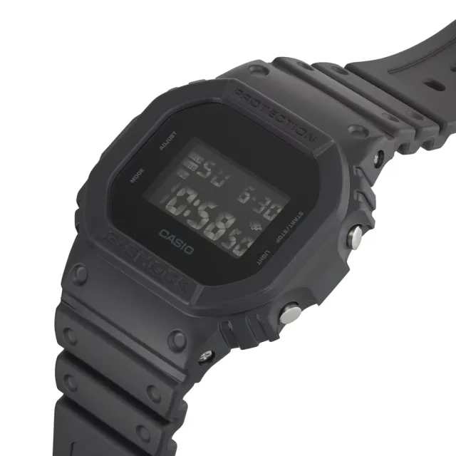 【CASIO 卡西歐】G-SHOCK 簡單率性 全黑設計 經典方形系列_DW-5600UBB-1_42.8mm