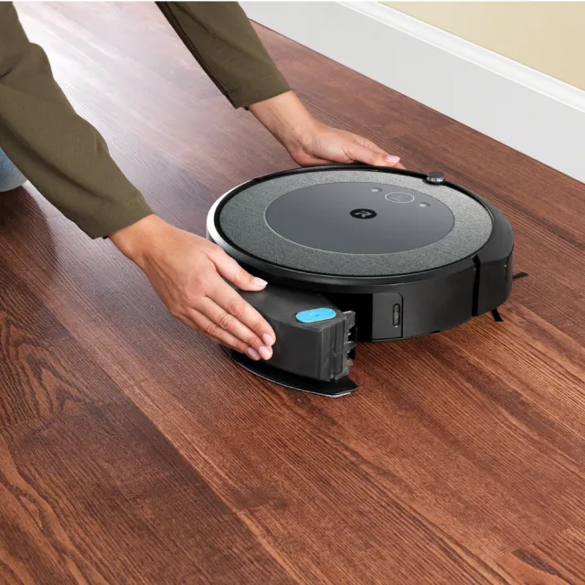 【iRobot】Roomba Combo i5+ 掃拖+自動集塵掃拖機器人(Roomba i3+升級版 保固1+1年)