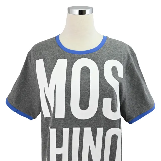 【MOSCHINO】品牌英文LOGO寬版個性棉短T恤(灰/藍邊)