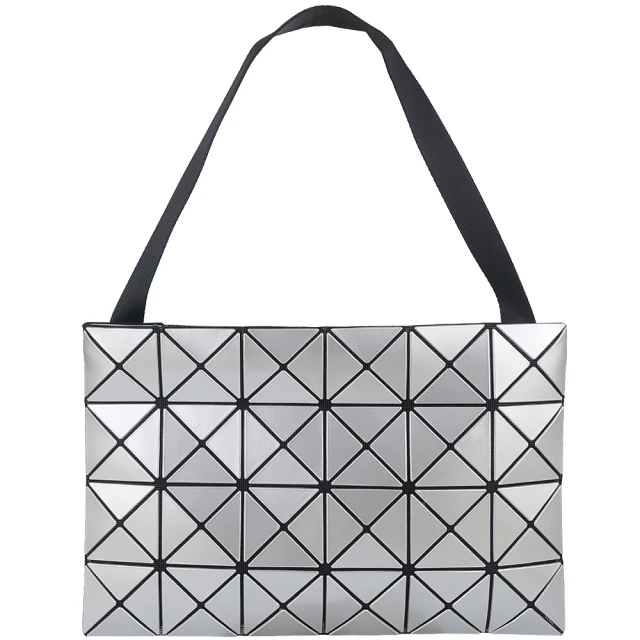 ISSEY MIYAKE 三宅一生 BAOBAO 亮面方格4x6斜背包(銀色/大)