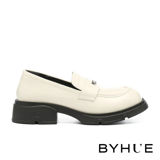 【BYHUE】簡約知性LOGO釦寬帶光感全真皮軟芯微Q底樂福厚底鞋(米白)