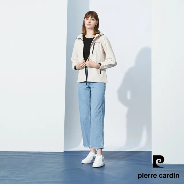 【pierre cardin 皮爾卡登】雙11 網路獨家 女款 防風防潑水素色網裡連帽外套-米色(8235661-81)