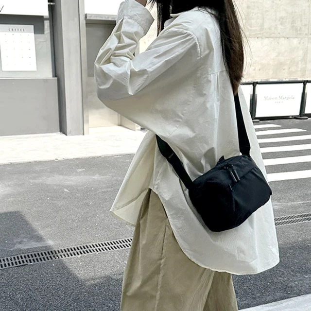 側背尼龍包