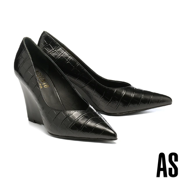 AS 集團 極簡前衛鱷魚紋牛皮美型坡跟尖頭高跟鞋(黑)