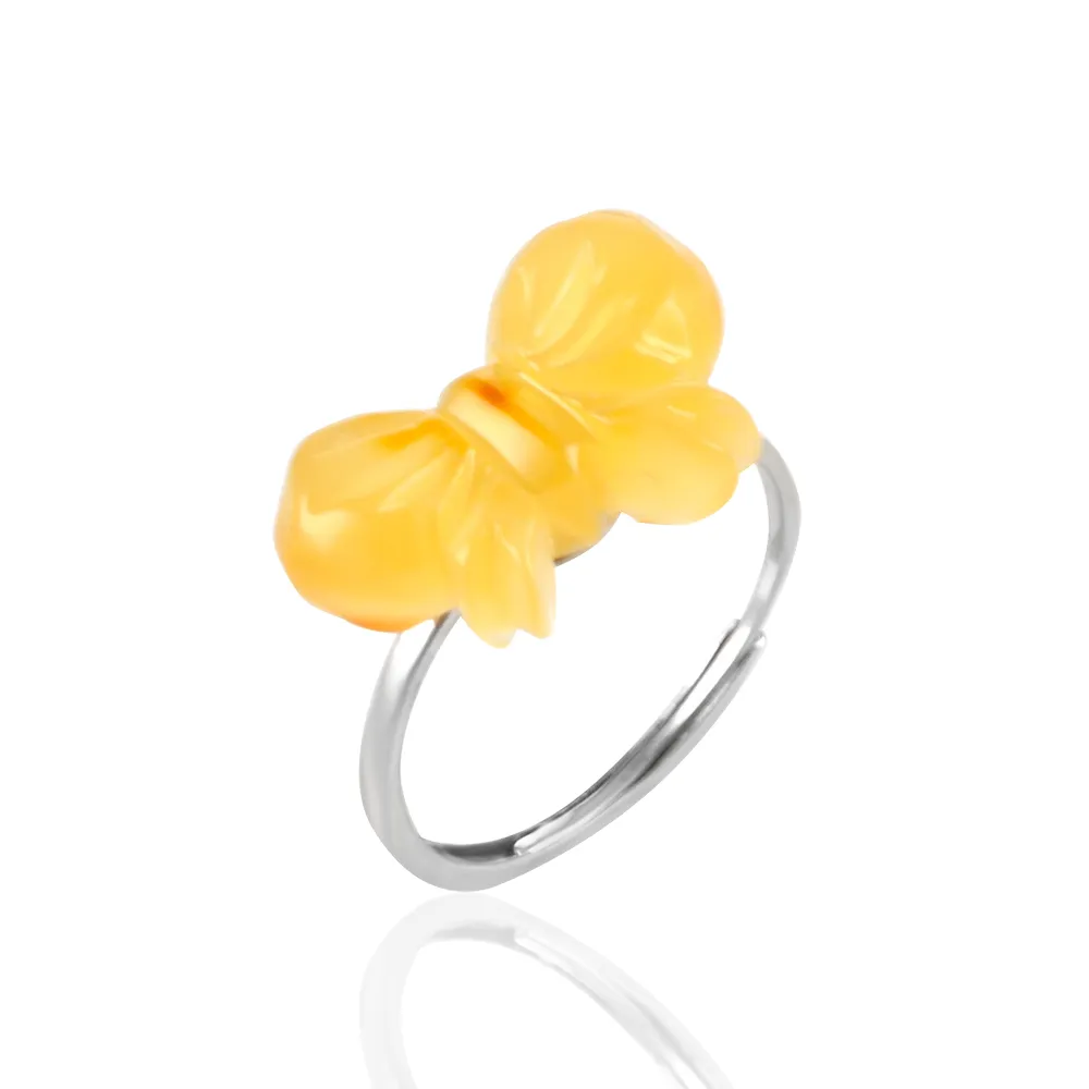 【Woogie武吉珠寶】琥珀蜜蠟手作蝴蝶結蜜蠟戒指(帶皮蜜蠟雕刻)