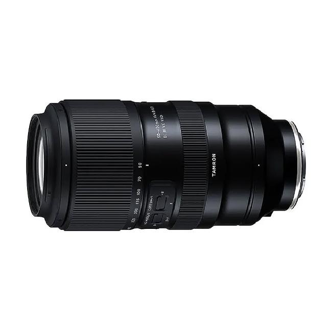  TAMRON騰龍 50-400mm F/4.5-6.3 Di III VC VXD 鏡頭，品牌系列Dilll，重量約1000g~1500g，專為Nikon Z-Mount全片幅無反相機設計，提供強大望遠變焦功能，從50mm標準到400mm超望遠，內建VC防震與VXD馬達，確保清晰銳利影像。3年公司貨保固，完美捕捉野生、運動與遠距題材。 