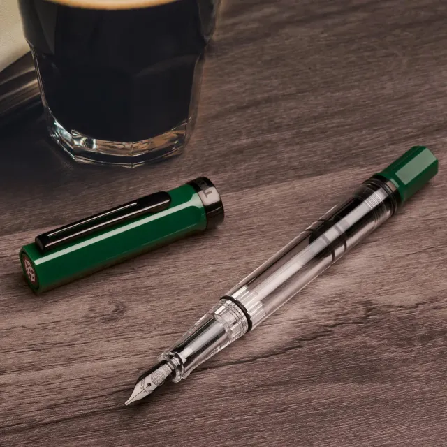 【TWSBI 三文堂】ECO 墨綠黑鈦 活塞吸墨式鋼筆(ECO)