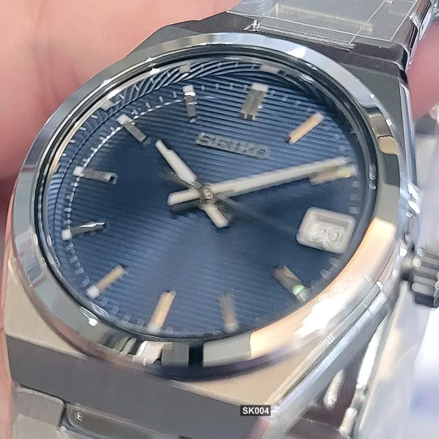 【SEIKO 精工】CS系列/Lady簡約條紋藍面34㎜精鋼款 SK004(SUR575P1/6N42-00N0B)