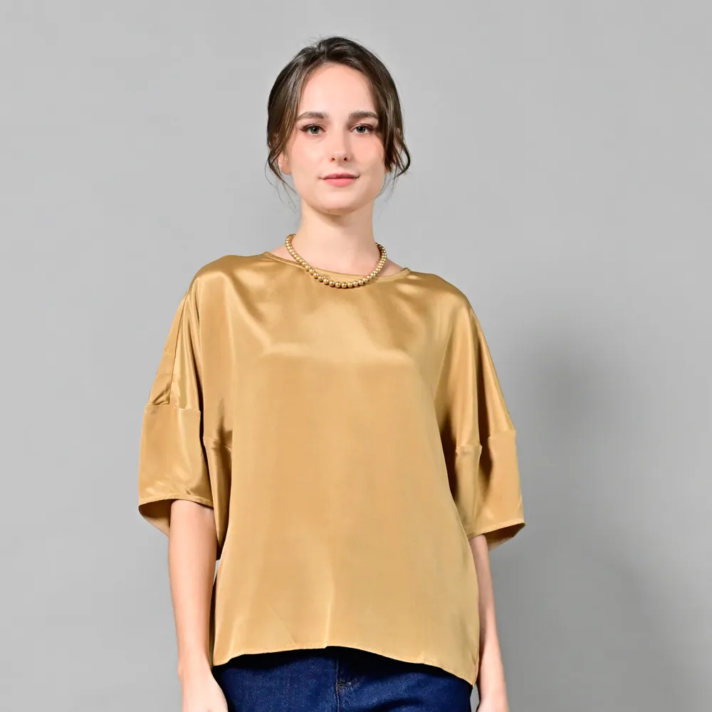 【御絹坊】俐落有形花苞袖緞面蠶絲上衣