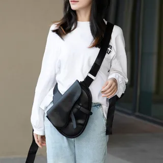 【LEEHER】男生/馬鞍包/情侶包/側背包/胸包/肩包/男生包包/女生包包/機車馬鞍包/防水包 馬