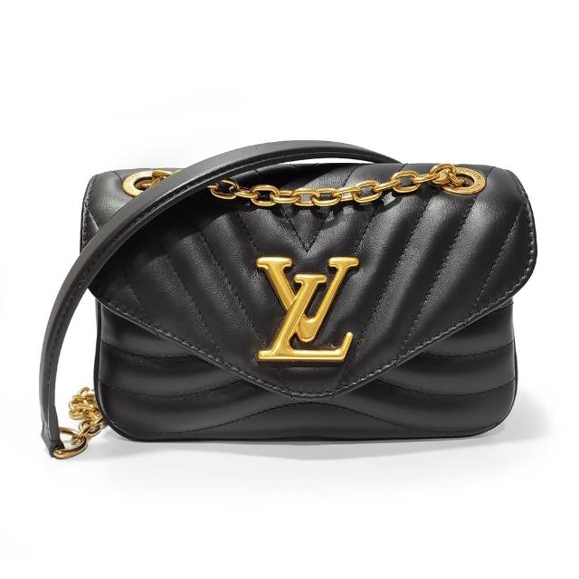 全新 LOUIS VUITTON 路易威登 M20687 經典 New Wave PM 斜揹包，黑色系設計，採用高階牛皮製成，掀開式開口，內設3個夾層，適合日常使用，兼具時尚與實用性，男款設計，可肩背或斜背。