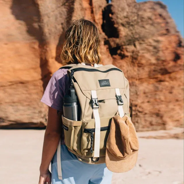 【Zorali】Escapade Backpack 30L 背包(休閒 旅遊 通勤 戶外 登山 背包)