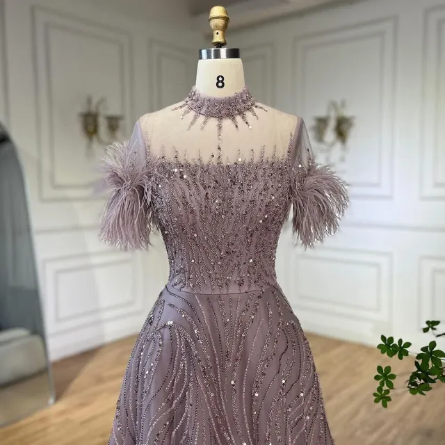 【女神婚紗禮服】優雅羽毛飛飛短袖釘珠立領A字宴會晚禮服LA72351香芋粉(婚禮晚會主持人 拉鍊款晚禮服)