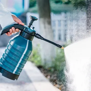 【Dagebeno荷生活】大容量2L自動噴灑澆水壺 園藝澆花種菜氣壓式噴瓶(1入)