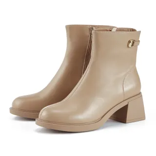 【MAGY】金屬釦羊皮拉鍊粗高跟短靴(可可)