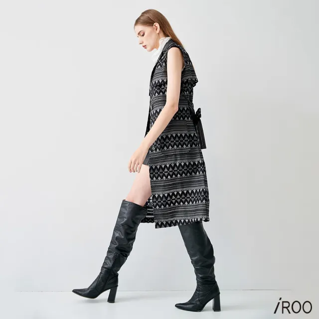 【iROO】經典版復古緹花長背心