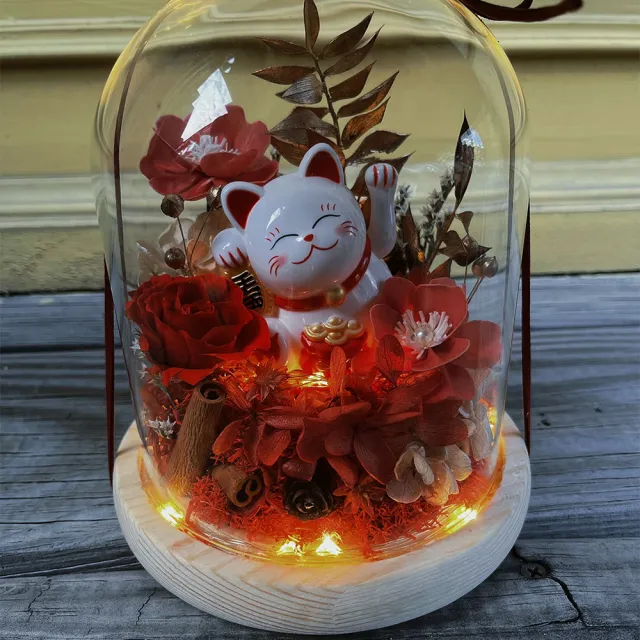 【OSTARA FLORIST 奧斯塔拉花藝】財氣臨門~太陽能招財貓玻璃罩永生花(永生花、財位、開幕送禮、喬遷送禮)