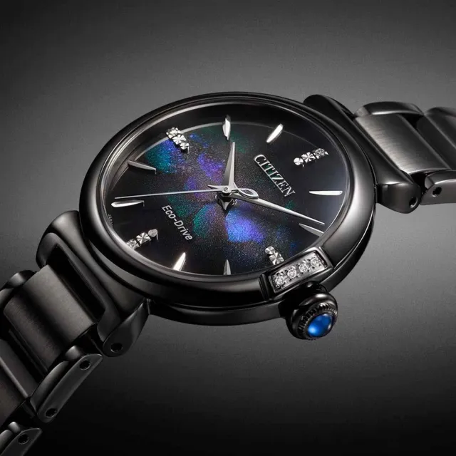 【CITIZEN 星辰】L系列 100週年限量 宇宙幻彩 光動能腕錶 29.5MM(EM1067-88E)