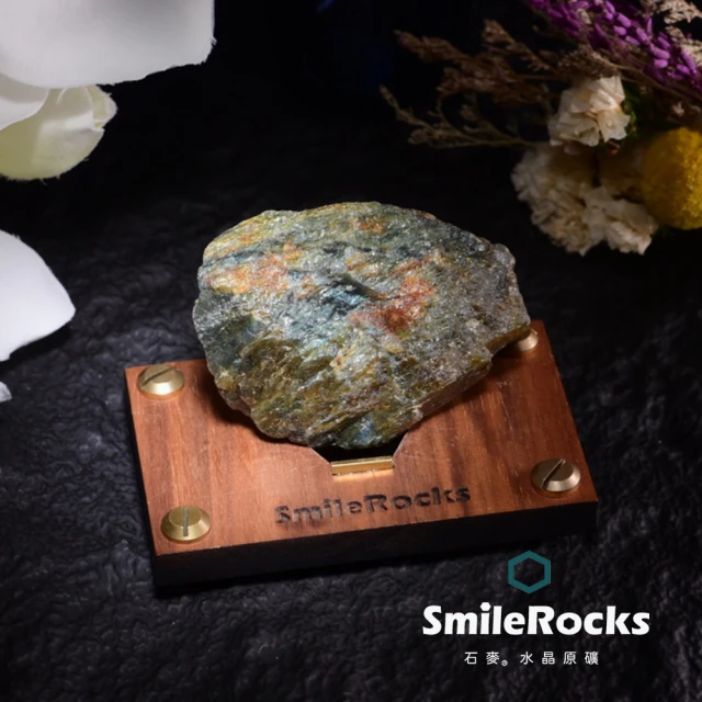 SmileRocks 石麥 石麥水晶原礦 拉長石半拋光原礦 No.6228211510(SmilePad 6X9底板)