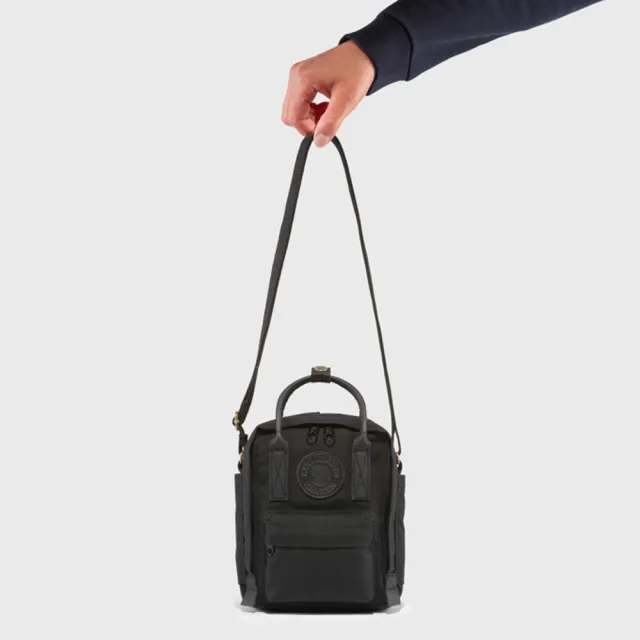 【Fjallraven】雙11 Kanken No.2 Black Sling隨身袋 闇黑耐磨側背包(FR23799-550)