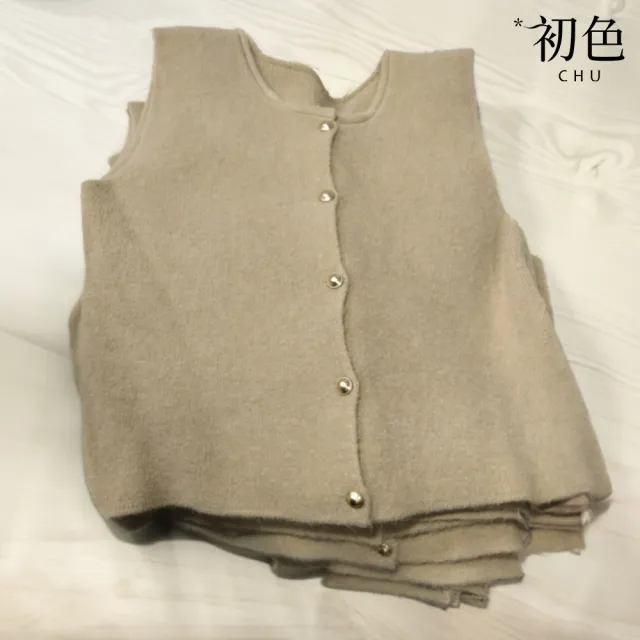 【初色】純色簡約針織圓領單排釦無袖坎肩馬甲寬鬆針織背心女背心-共8色-39139(F可選/現貨+預購)