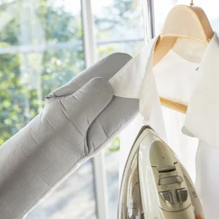 【YAMAZAKI 山崎】左右兩用燙衣手套(手套/隔熱手套/耐熱手套/居家用品/日本山崎)