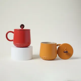 【LohasPottery 陸寶】平安永結蓋杯-富貴紅/琉璃黃(320ML 雙色可選 富含東方美學韻味)