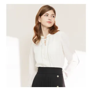 【IRIS 艾莉詩】低調綁帶鑽飾上衣-白色(46149)