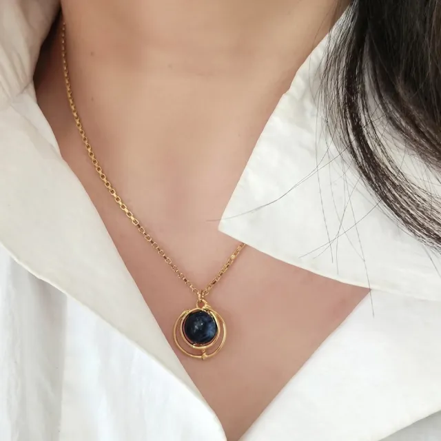 【MoonDy】項鍊 女生項鍊 青金石 吊墜 星球項鍊 18k 金項鍊 小眾設計 個性項鍊 鎖骨鍊 飾