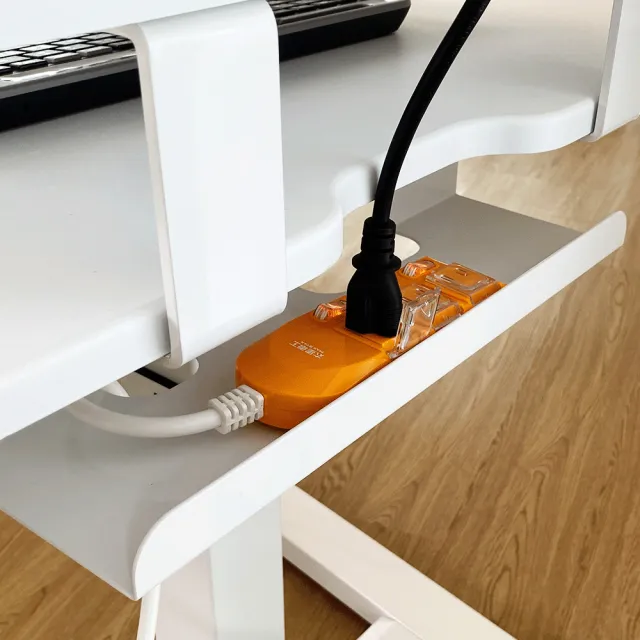 【aka】多功能雙層電動升降桌 專用集線插孔槽(延長線收納架/桌下收納槽/埋線架/理線槽)