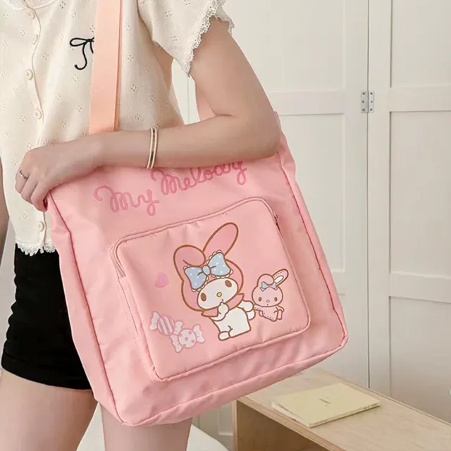 【SANRIO 三麗鷗】雙11 三麗鷗家族大容量肩背包補習袋斜背包(酷洛米/凱蒂貓/美樂蒂/大耳狗/帕恰