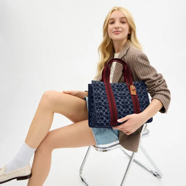 COACH 稀少! ピンクムートン手袋プレゼント♡｜ファッション