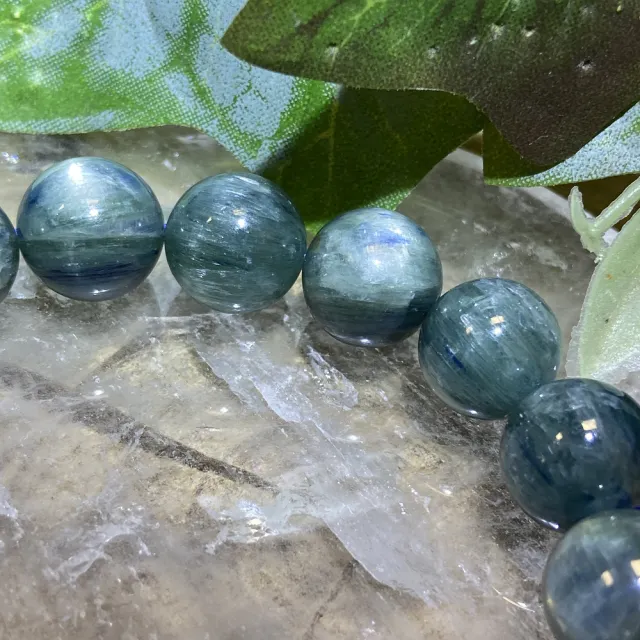 【Cozy 世界水晶原礦與茶】巴西綠藍晶 13mm+ 07-10(提升正面表達力 情緒退火的功效)