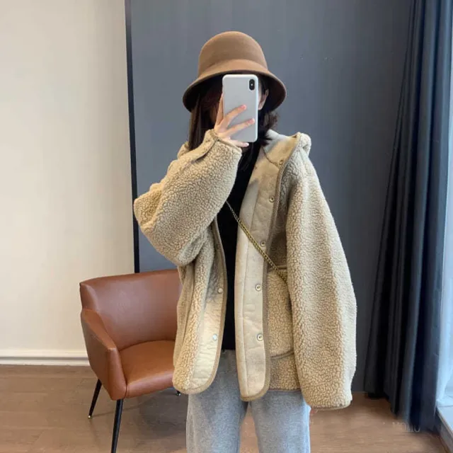 【D.studio】韓版寬鬆慵懶毛絨連帽外套(毛衣針織上衣女裝衣服保暖外套 保暖上衣連帽外套冬天外套 J330)