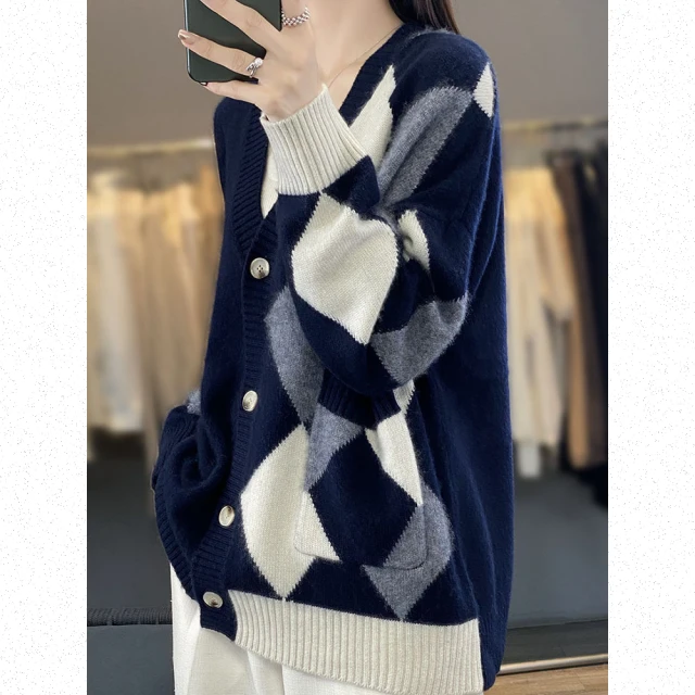 Very Buy 非常勸敗Very Buy 非常勸敗 預購/秋冬純羊毛開衫撞色V領毛衣外套中長款慵懶風針織羊毛衫