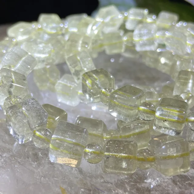 【Cozy 世界水晶原礦與茶】黃金利比亞隕石方糖7+ 07-4(對應全身七個脈輪 有平衡 協調 圓滿之效)