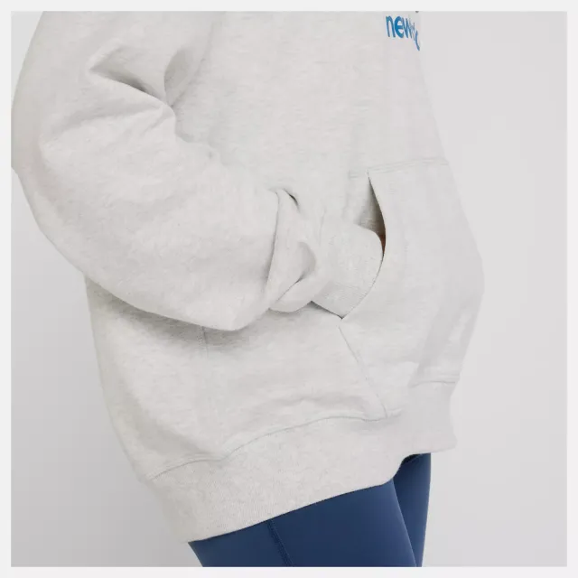 【NEW BALANCE】NB 長袖上衣 女 帽T 美規 灰白 WT51501AHH(S2029)