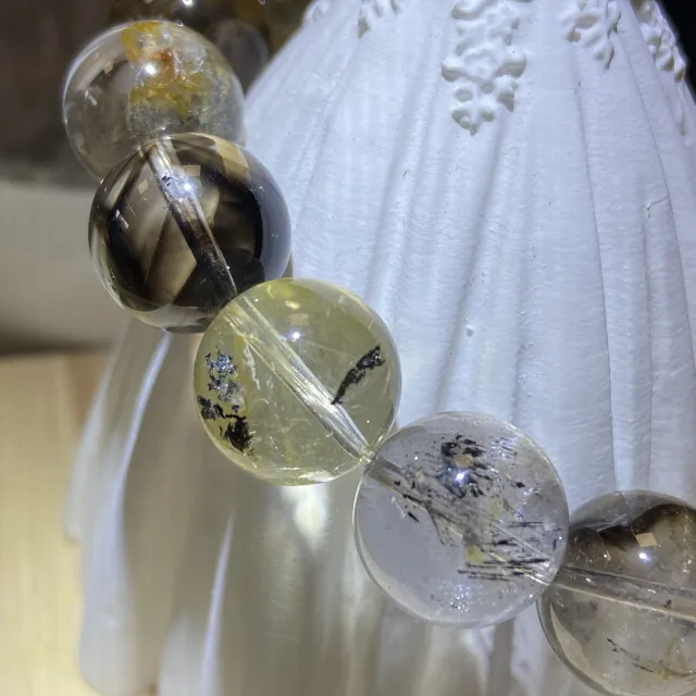 【Cozy 世界水晶原礦與茶】雲貴川閃靈帶膠花晶中晶 12mm+ 71-2(被稱為淨化之石)
